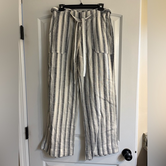 GAP Pants - ▪️GAP Wide Leg Striped Pants